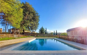 Stunning Apartment In Siena With Kitchen Siena